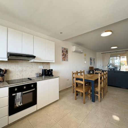 Apartamento Royal-Seacrest Oasis, Pool-Side Paphos Exterior foto