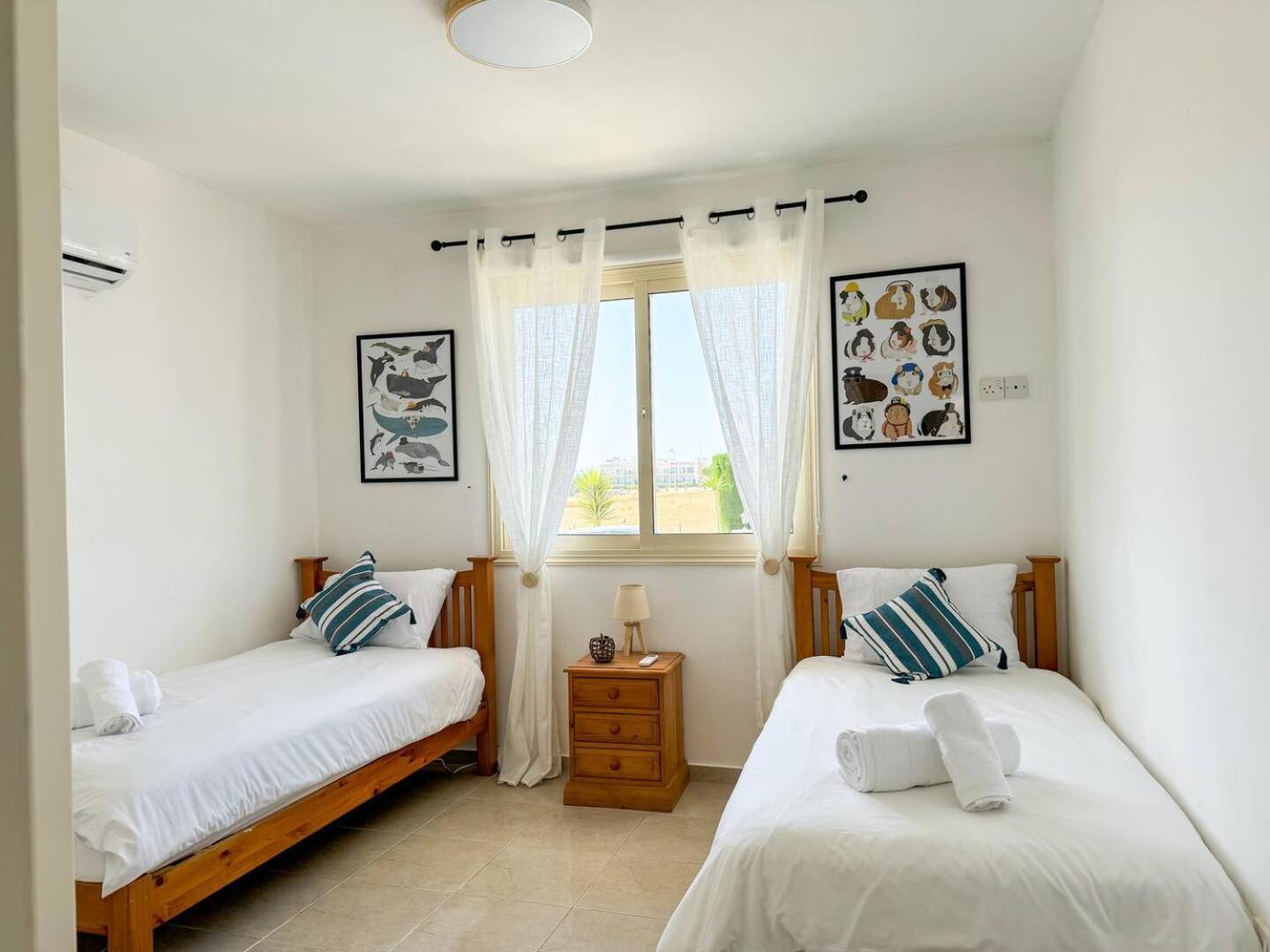 Apartamento Royal-Seacrest Oasis, Pool-Side Paphos Exterior foto